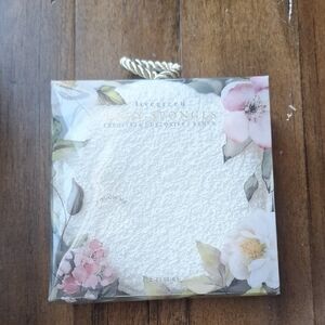 🎁Livegreen Floral Body Sponges 2ct FREE with Bundle Purchase